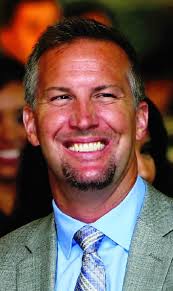 Stockton chamber installs 2014-15 president