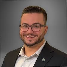 Louis Stump's Instagram, Twitter & Facebook