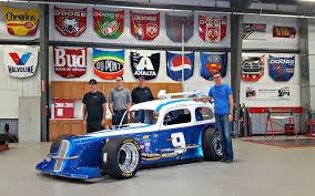 A time of enormous change and upheaval with the berlin wall going up, jfk entering office and russia winning the space race, the 1960s saw huge achievements in technology. Meet The Ghost The Concept Car Ray Evernham Designed From Scratch