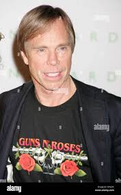 Guns and roses tee shirt hi-res stock photography and images