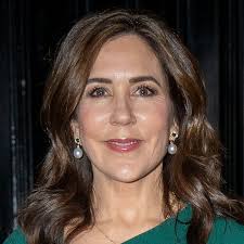 Grøn og helt genial: Kronprinsesse Mary i superflot dansk kjole