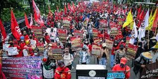 May Day, Asosiasi Serikat Pekerja: Buruh Tolak Omnibus Law UU ...
