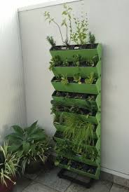 Gemuse Garten Vertikal Anlegen Auf Einem Kleinen Balkon Kleiner Balkon Wohnung Balkon Garten Gartnern Mit Wenig Platz