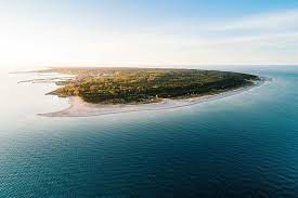 It leads to a big fishing harbour at the south beach. Apartamenty I Pokoje Jastarnia Polen Jastarnia Booking Com