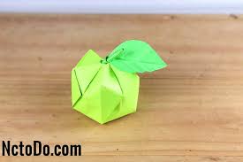 Des tutos avec pleines d'instructions détaillées qui vous apprennent comment faire des origami facile. Comment Faire Un Origami 3d Apple 2021 Maison Nc To Do