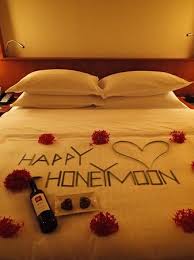 Komandoo offers an exquisite combination of simple charm and refined indulgence in the traditional maldivian style. Happy Honeymoon Welcome Picture Of Sheraton Maldives Full Moon Resort Spa Furanafushi Island Tripadvisor