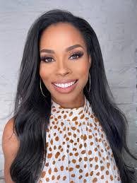 Melissa Bly's Instagram, Twitter & Facebook