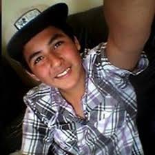 Listen to playlists featuring Perdon by SancyFloow online for free