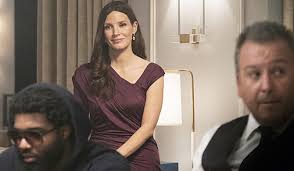 Molly's game jumps around in time, with lots of narration and flashbacks, even continuing from where the nonfiction book by the real molly bloom left off. Molly S Game Kritik Trailer Filmclicks