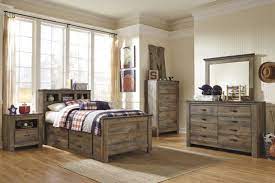 Twin shaker solid wood platform configurable dresser set. Trinell Twin Bedroom Set By Ashley Furniture Texas Furniture Hut
