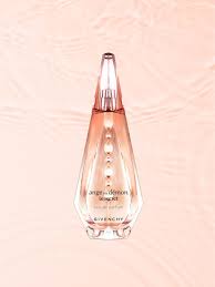 Givenchy Ange Ou Demon Le Secret Elixir Gift Set Spritzigen Amalfizitrone Und Ein Hauch Floraler Noten Ergibt Einen Verfuhrerischen Sommerduft Kopfnote Cranberry Gruner Tee Amalfizitrone Herznote Jasmin In 2020
