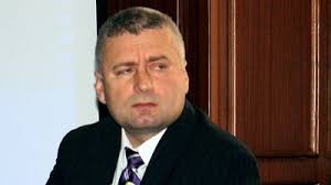 Proiectul prin care preşedintele este exclus din procedura de numire a şefilor dna, diicot şi a. Scandal In Dna Procuroarea Carmen Elisabeta Fota L A Acuzat Pe Seful Sectiei I Dna Calin Nistor Ca I A Afectat Independenta Pe Motiv Ca I A Infirmat Ordonanta Prin Care A Refuzat Trimiterea