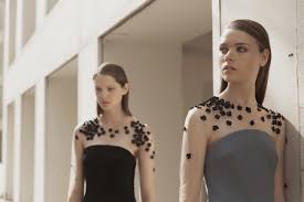 Vestidos para ocasiões especiais, vestidos com folhos, estampados, de malha, caicai e macacões. Vestidos De Boda Para Invitada 12 Vestidos De Fiesta En Rebajas En El Corte Ingles