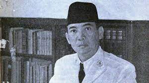Sukarno was the first president of indonesia, holding office from 1945 to 1967. British Puppet Malaysia Soekarno S Reason For Not Accepting The Independence Of His Neighbors