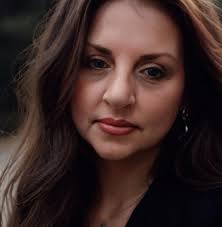 Michelle Hunziker porta la dentiera? Nelle ultime ore la notizia è girata  tantissimo. Ora a parlare è proprio Michelle: http://fanpa.ge/EX6d9