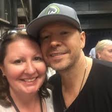 Heather Hymes's Instagram, Twitter & Facebook