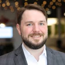 Sarah Swindle's Instagram, Twitter & Facebook