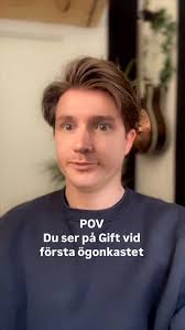 Tittar du också? #gvfö , Så imponerad av alla deltagare som vågar ställa  upp! Ni är grymma! 👑, #svt #svtplay #giftvidförstaögonkastet #parodi ,  @denise.lindquist @jannikasvensson @ebbazara @svthumor ...