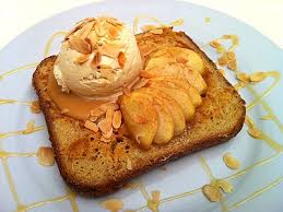 Couper 4 tranches de brioche. Brioche Facon Pain Perdue A La Normande La Cuisine Des Jours