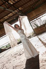 La collezione sposa 2018 di justin alexander propone diversi modelli che abbiamo. Donna Matura Caucasica In Abito Da Sposa Fotografie Stock Freeimages Com