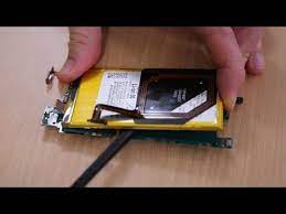 Auf welche punkte sie als käufer vor dem kauf seiner xperia z3 compact akku achten sollten! Sony Xperia Z5 Compact Akku Austauschen Anleitung Youtube