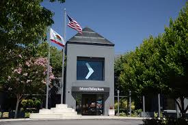 Unfortunately my experience was made miserable by a manager who gave unreasonable workloads and deadlines. Silicon Valley Bank Expanding Canadian Life Sciences Venture Capital And Private Equity Businesses The Logic