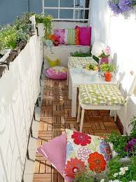 Arredare Il Balcone Perche Non Coprire La Ringhiera Decorazione Balcone Di Appartamento Decorazione Balcone Dell Appartamento Idee Balcone