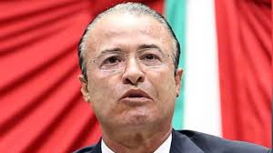 Entre veredas.Política laxante