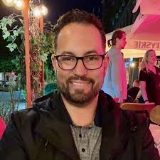 Kerry Wakefield Email & Phone Number