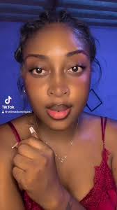 Acreditem meninas, homens não gostam de mulheres que têm amizades  masculinas 🥺🙂