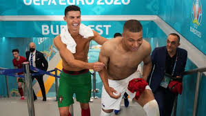 Puedes ver las cuotas de apuestas del ganador de la ronda final en nuestra página de apuestas de la eurocopa 2021. Ysiavwzvhrdb9m