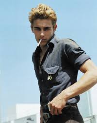 In some cases, the women told the los angeles times they believed franco could. Seinen Durchbruch Als Schauspieler Verdankt Er Indirekt Einer Kino Legende James Franco Verkorperte James Dean Im