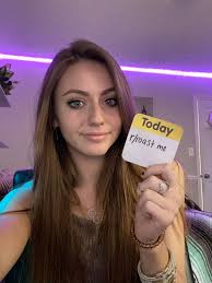 Titles are overrated. : rRoastMe