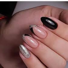 Disfruta de tus uñas postizas ! 57 Mejores Disenos De Unas En Tendencia 2019 Oval Nails Designs Oval Nails Short Oval Nails
