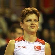 Aufrufe 101 tsd.vor 3 years. Milli Voleybolcu Ebrar Karakurt Kimdir Nerelidir Kac Yasinda Ebrar Karakurt Hangi Takimda Oynuyor 2020 Tokyo Olimpiyatlari