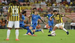 وقال عمر الغامدي لاعب الهلال والشباب السابق، للقنوات الرياضية السعودية، في أعقاب خسارة النصر بصراحة لأول مرة أشاهد ذلك، التخلي عن شارة القيادة دون مبرر، يؤثر على الفريق بشكل كامل، ومعناها هروب من المسؤولية. Ù…ÙˆØ¹Ø¯ Ù…Ø¨Ø§Ø±Ø© Ø§Ù„Ø§ØªØ­Ø§Ø¯ ÙˆØ§Ù„Ø¹Ø¯Ø§Ù„Ø© ÙÙŠ Ø§Ù„Ø¯ÙˆØ±ÙŠ Ø§Ù„Ø³Ø¹ÙˆØ¯ÙŠ ÙˆØ§Ù„Ù‚Ù†ÙˆØ§Øª Ø§Ù„Ù†Ø§Ù‚Ù„Ø© Ù„Ù‡Ø§ Ø¬Ø±ÙŠØ¯Ø© Ù„Ø­Ø¸Ø§Øª Ù†ÙŠÙˆØ²