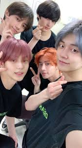 Pin By Yeonchi On Txt In 2020 Txt New Hair Colors Kpop Wallpaper