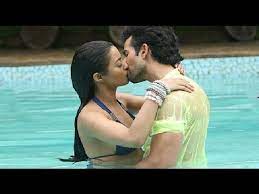 Some funny pictures i found on quora, lol. What Is Your Favourite Kissing Scene From Any Bollywood Film Quora