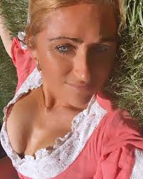 Who Was Kyle Marisa Roth? All About the Late TikToker Known for Her  Controversial Videos