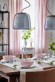 Ikea Deutschland Die Evedal Leuchte Hat Einen Weissen Schirm Innen Und Einen Zweiten Schirm Aussen In Farbigem G Esszimmerleuchten Anhanger Lampen Hangeleuchte