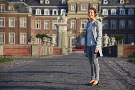 Perfil De Verena Laouari Traductora E Interprete