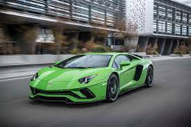 2018 Lamborghini Aventador S Front Three Quarter In Motion 37 Motor Trend Lamborghini Lamborghini Aventador Sports Cars Luxury