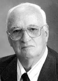 Robin Martindale's Instagram, Twitter & Facebook