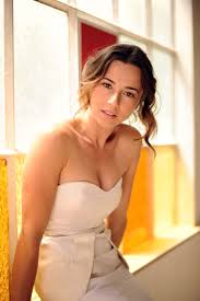Linda Cardellini turns 45 today