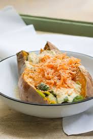 Patate Douce Au Four Choux De Bruxelles Et Poireau Sauce Au Yaourt Et Curcuma Vegan Au Vert Avec Lili Patate Douce Au Four Choux De Bruxelles Alimentation