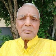 Celebrating a 92-year-old's birthday with love