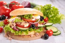 Recette Pan Bagnat Nicois Supertoinette Recette Recette Pan Bagnat Recette Sandwich Francais