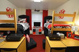 Black And Red Dorm Room Ideas Pin By Alyssa Victoria On My Room Red Dorm Girls Dorm Room Dorm Room Diy