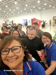 Fr Chris Alar MIC and members of the Association of Marian Helpers  Philippines at the Congress in Cebu.