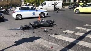 Αργολιδα , επιδαυροσ , θανατηφορο , τροχαιο δυστυχώς σε θανατηφόρο εξελίχθηκε το σοβαρό τροχαίο που σημειώθηκε το μεσημέρι της πέμπτης 3 ιουνίου στην περιοχή της επιδαύρου στην. Troxaio E3w Apo Th Boylh Kata8etei O Ta3itzhs Ston Eisaggelea To Binteo Me Ton Troxonomo Cnn Gr